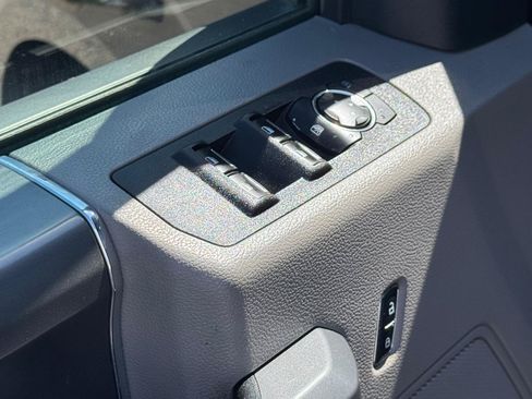 Used 2018 Ford F150 XLT w/ Equipment Group 302A Luxury RWD image 24