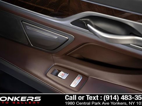 Used 2020 BMW 740i w/ M Sport Package RWD image 22