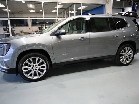 New 2026 GMC Acadia Denali w/ Super Cruise Package image 7