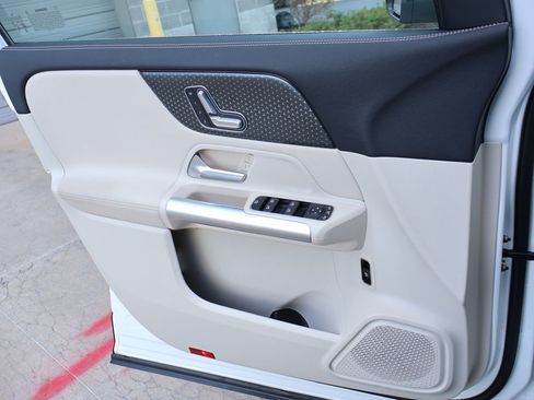 Certified 2025 Mercedes-Benz GLA 250 GLA 250 image 37