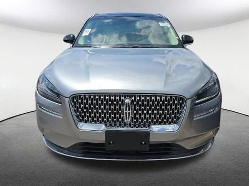 Used 2022 Lincoln Corsair AWD w/ Premium Package image 2