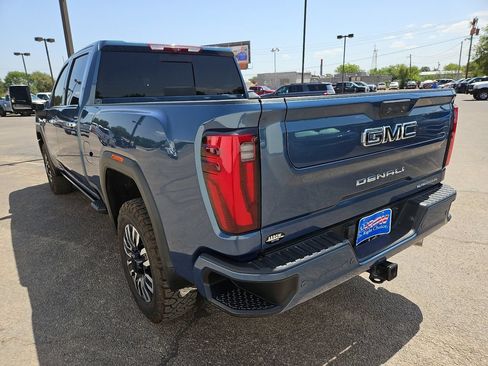 Used 2024 GMC Sierra 2500 Denali Ultimate w/ Max Trailering Package AWD/4WD image 8
