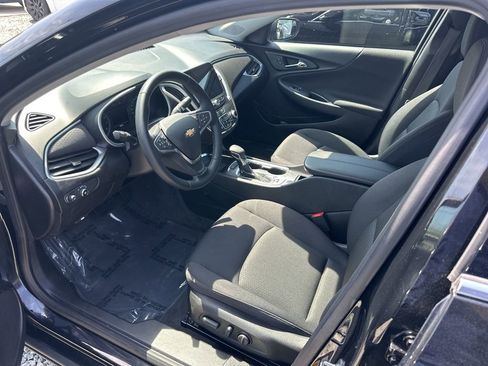 Used 2024 Chevrolet Malibu LT w/ Midnight Edition image 3