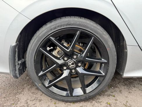 Used 2023 Honda Civic Sport image 10