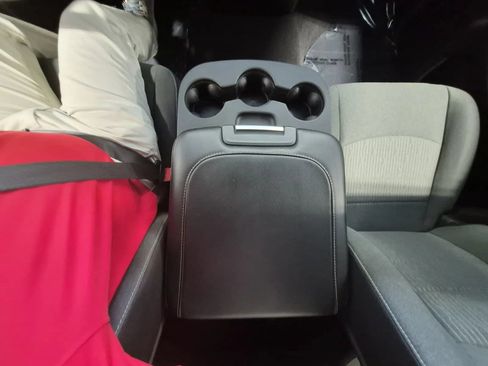 Used 2022 RAM 1500 Warlock AWD/4WD image 34
