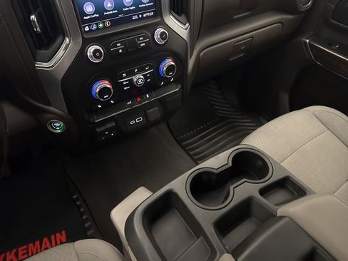Used 2022 GMC Sierra 2500 SLE w/ SLE Convenience Package image 22