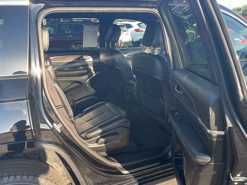 Used 2022 Jeep Grand Cherokee L Overland AWD/4WD image 30