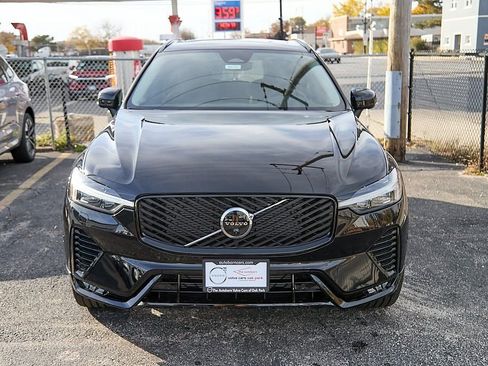 New 2026 Volvo XC60 B5 Plus w/ Protection Package Premier image 4