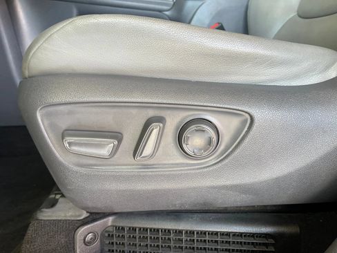 Used 2021 Toyota Sienna FWD image 40