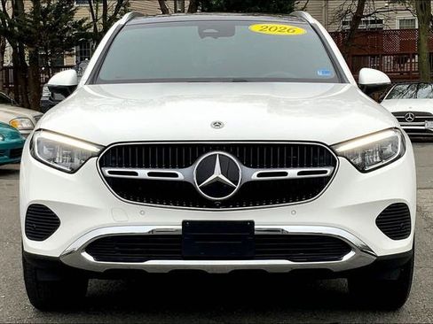 Used 2026 Mercedes-Benz GLC 300 4MATIC image 2