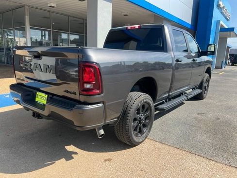 Used 2025 RAM 2500 Big Horn AWD/4WD image 15