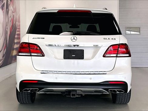 Used 2018 Mercedes-Benz GLE 43 AMG 4MATIC image 5