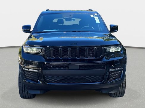 New 2025 Jeep Grand Cherokee L Limited w/ Black Appearance Package AWD/4WD image 2