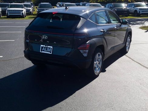 New 2027 Hyundai Kona SE FWD image 6
