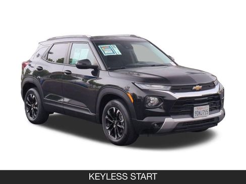 Used 2023 Chevrolet TrailBlazer LT FWD image 2
