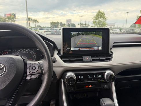 Used 2025 Toyota RAV4 XLE w/ Convenience Package FWD image 20