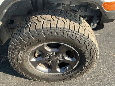 Used 2023 Jeep Gladiator Rubicon w/ LED Lighting Group image 25