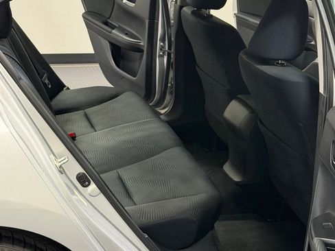 Used 2014 Honda Accord LX image 10