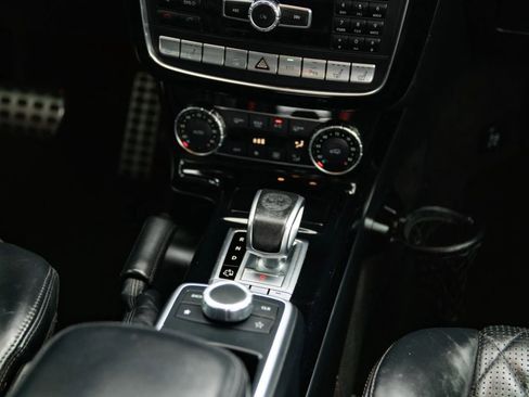 Used 2015 Mercedes-Benz G 63 AMG 4MATIC image 32