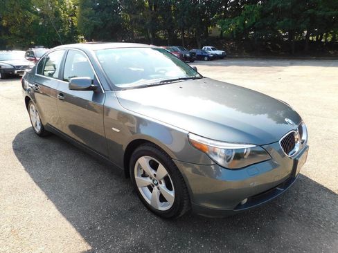 Used 2007 BMW 525xi Sedan image 1