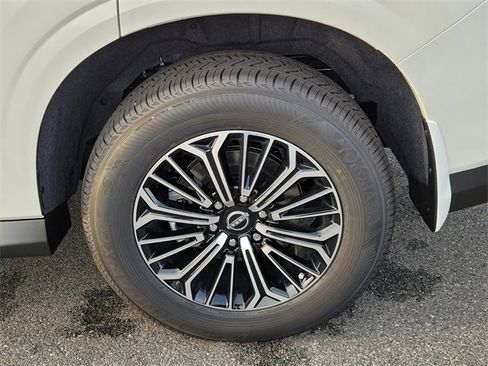 New 2026 Nissan Armada SL w/ Captain's Chari Seat Package image 7