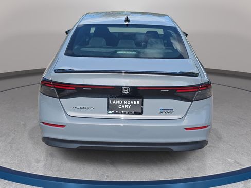 Used 2024 Honda Accord Sport image 6