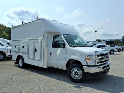 New 2026 Ford E-350 and Econoline 350 Super Duty w/ Driver's Safety Package
