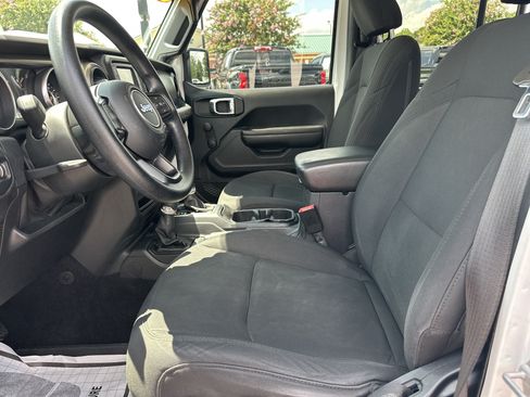 Used 2018 Jeep Wrangler Unlimited Sport AWD/4WD image 10