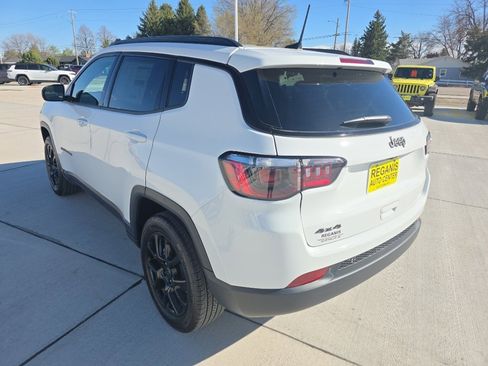 New 2026 Jeep Compass Latitude image 7