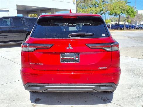New 2026 Mitsubishi Outlander ES FWD image 4