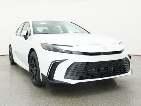 New 2026 Toyota Camry SE image 30