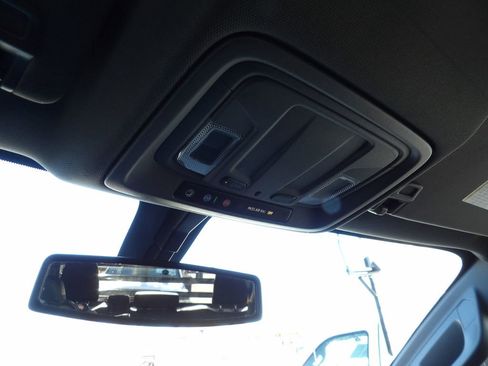 Used 2021 GMC Sierra 3500 4x4 Crew Cab w/ Convenience Package image 24