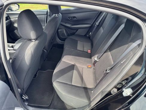 Used 2025 Nissan Sentra SV FWD image 22