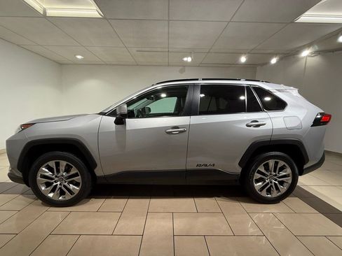 Used 2021 Toyota RAV4 XLE Premium AWD/4WD image 2