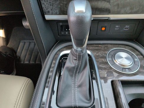 Used 2022 Nissan Armada Platinum w/ Captain's Chairs Package RWD image 27