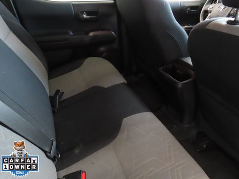 Used 2023 Toyota Tacoma TRD Sport w/ Technology Package image 25