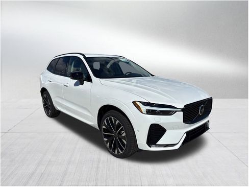 New 2026 Volvo XC60 B5 Ultra w/ Protection Package Premier image 3