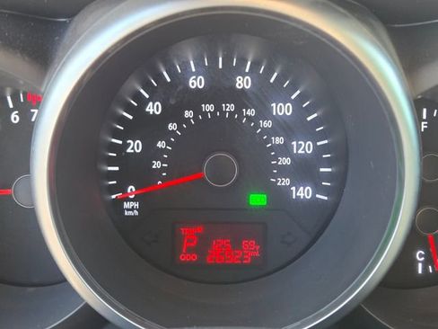 Used 2013 Kia Soul + w/ Audio Pkg FWD image 21