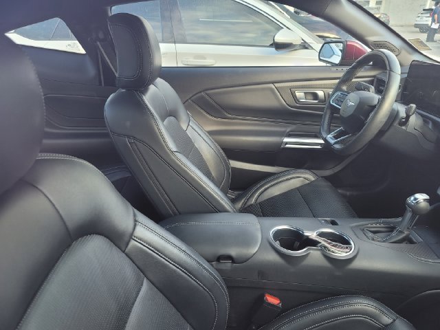 Used 2025 Ford Mustang Premium RWD image 6