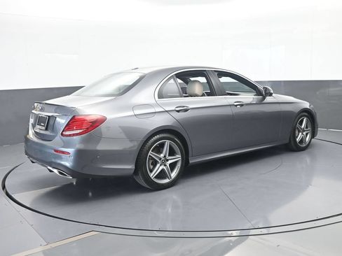 Used 2019 Mercedes-Benz E 300 image 6