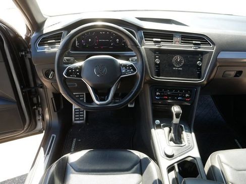 Certified 2023 Volkswagen Tiguan SEL R-Line AWD/4WD image 20