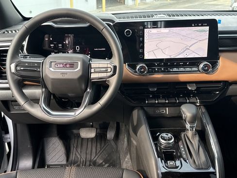 New 2026 GMC Canyon AT4 AWD/4WD image 7