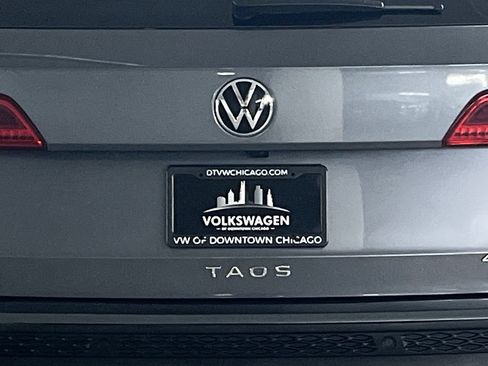 Used 2022 Volkswagen Taos SEL w/ Panoramic Sunroof Package AWD/4WD image 35