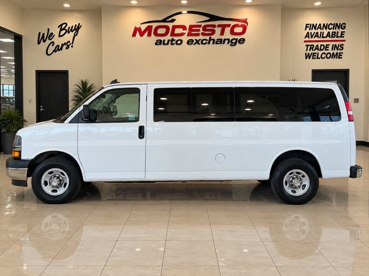 Used 2019 Chevrolet Express 3500 LT w/ LT Preferred Equipment Group RWD image 6