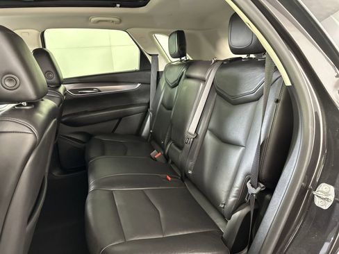 Used 2018 Cadillac XT5 Luxury w/ Driver Awareness Package FWD image 23