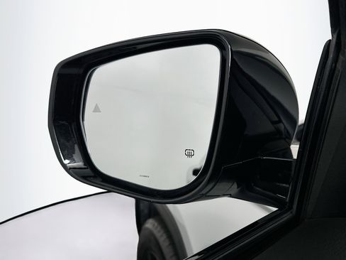 Used 2024 Jeep Grand Cherokee L Laredo image 16