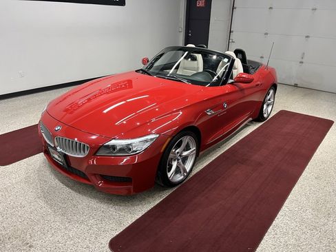 Used 2016 BMW Z4 sDrive35i image 4