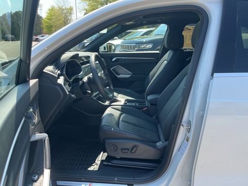 Used 2025 Audi Q3 2.0T Premium w/ Convenience Package image 26