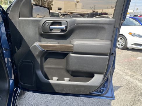 Used 2021 Chevrolet Silverado 1500 LT RWD image 26