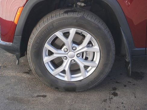 Used 2023 Jeep Grand Cherokee L Limited image 6